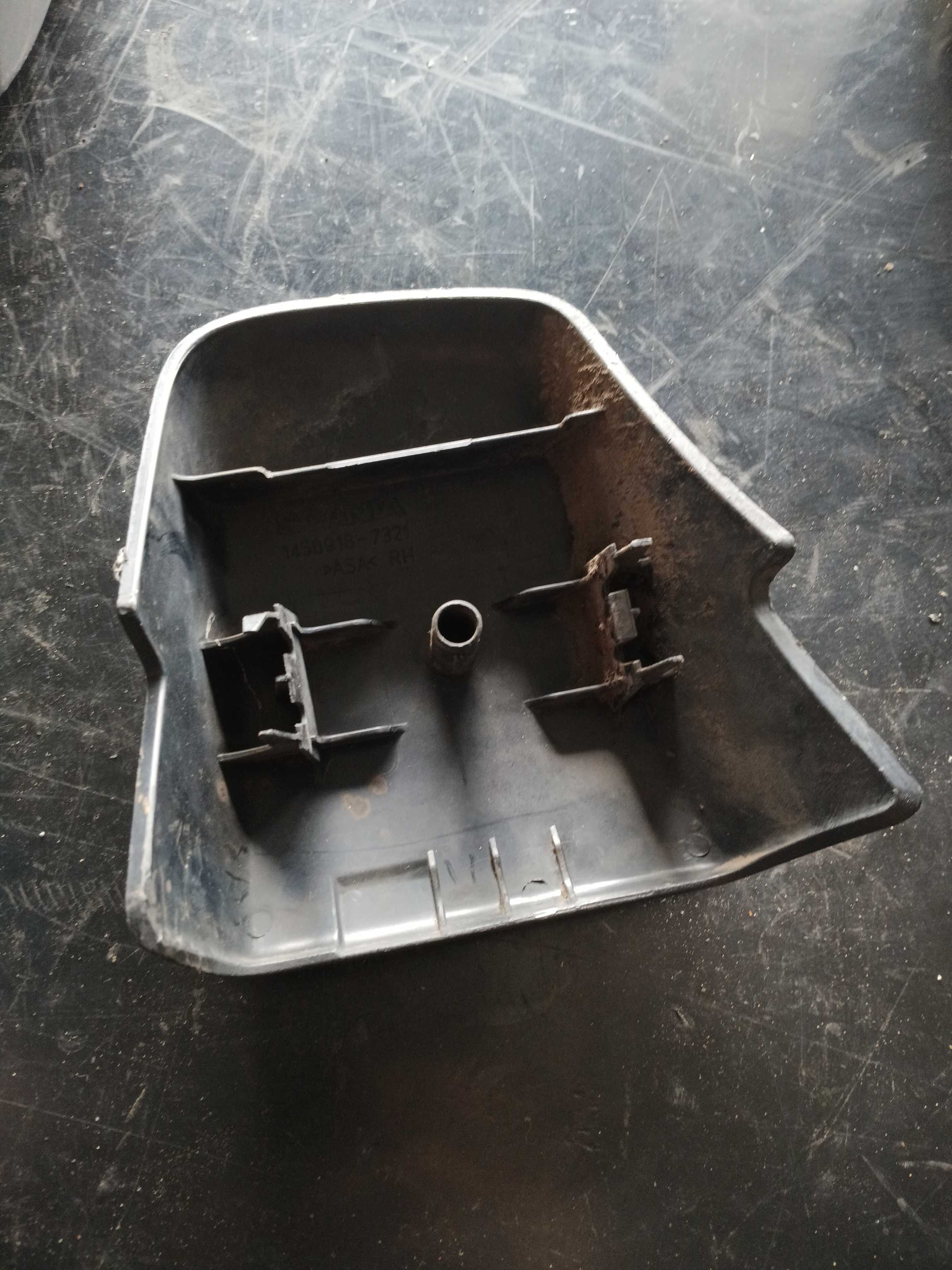 TAMPA DOBRADIÇA DA PORTA LD ORIGINAL SCANIA S5 – 1456918