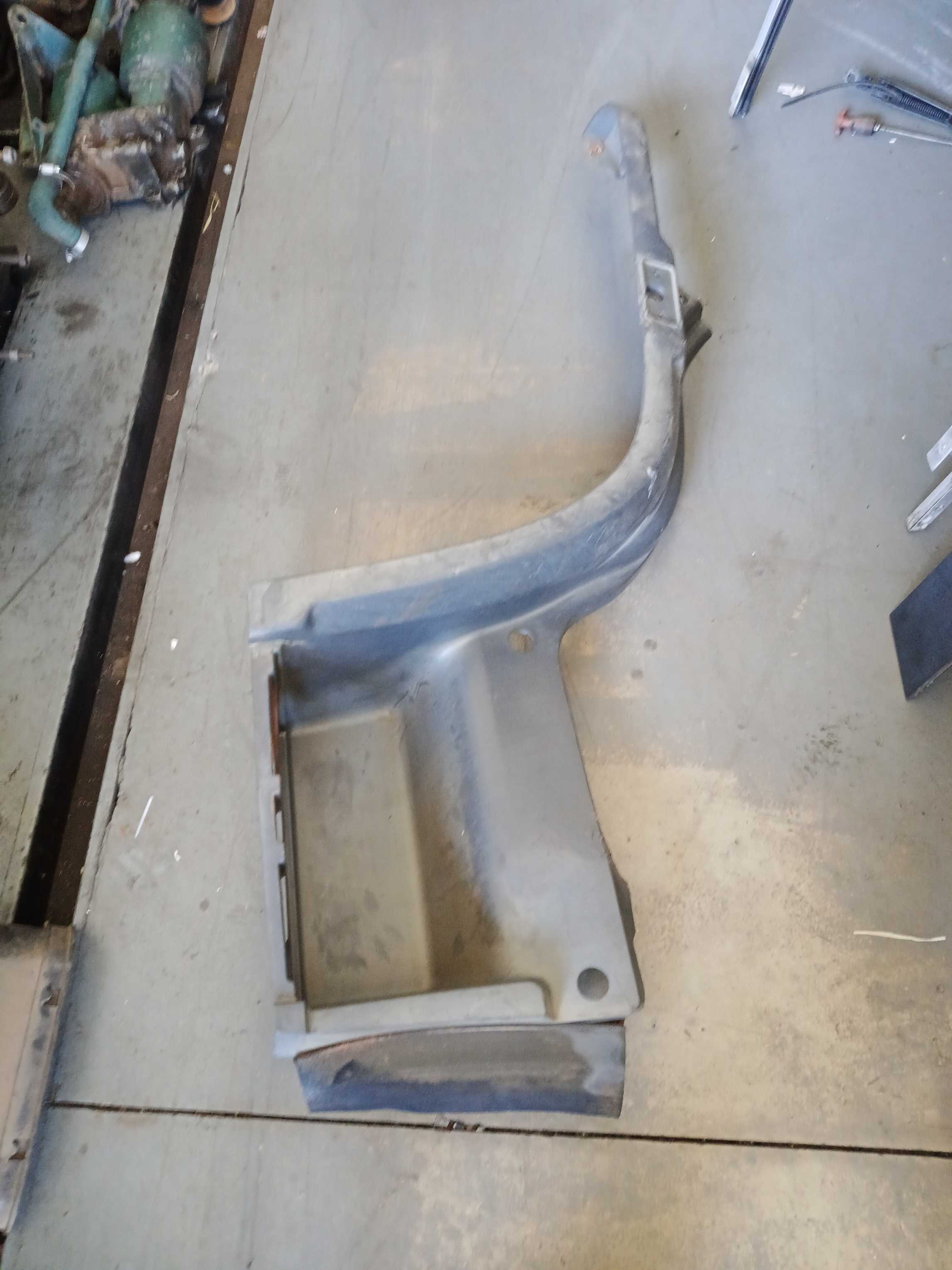 PARALAMA LD SEM PISANTE ORIGINAL MERCEDES ACCELO-A9798810201 3