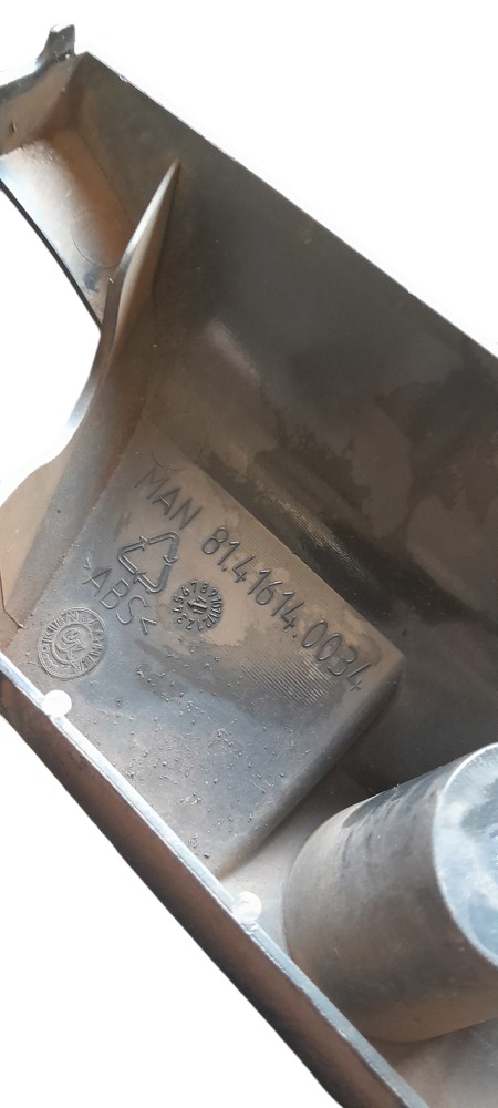 ACABAMENTO PARACHOQUE ORIGINAL MAN TGX – 81416140034 3