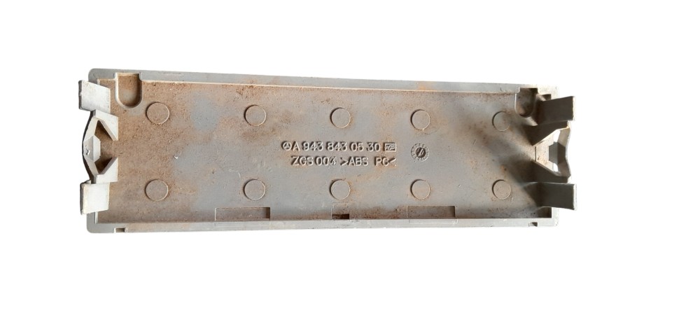 Acabamento Capa Radio Mercedes Atego Sprinter – A9438430530