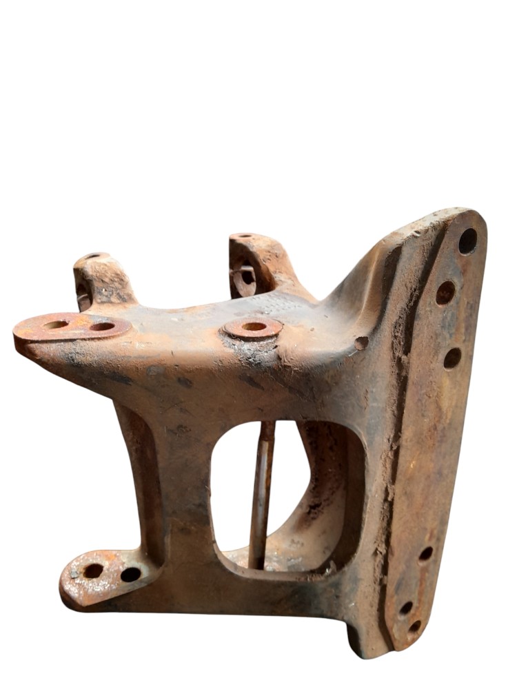 Suporte Mola Dianteiro Ld Volvo Fh Original – 1629504 4