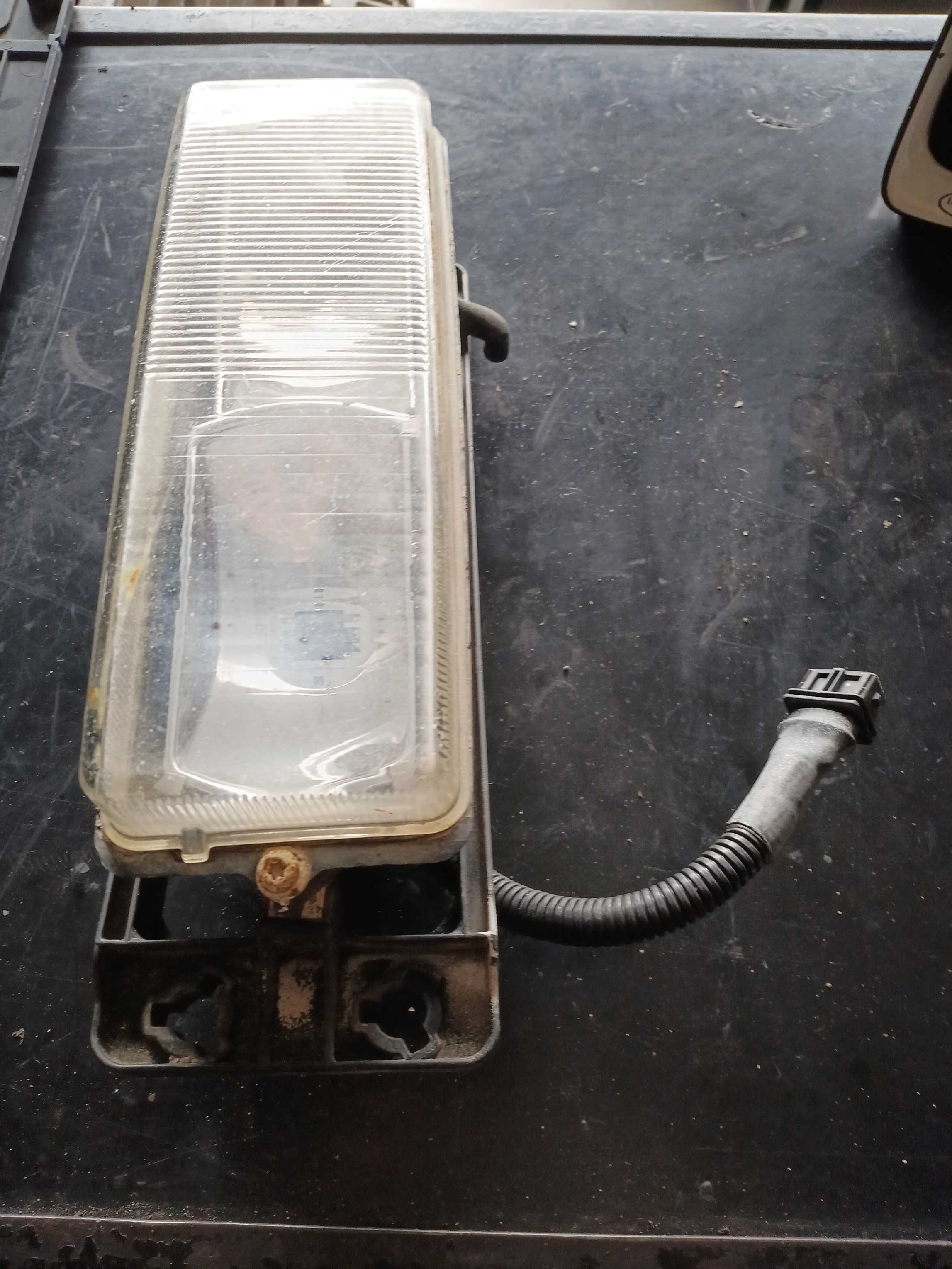 FAROL DE MILHA AUXILIAR ORIGINAL DAF CF