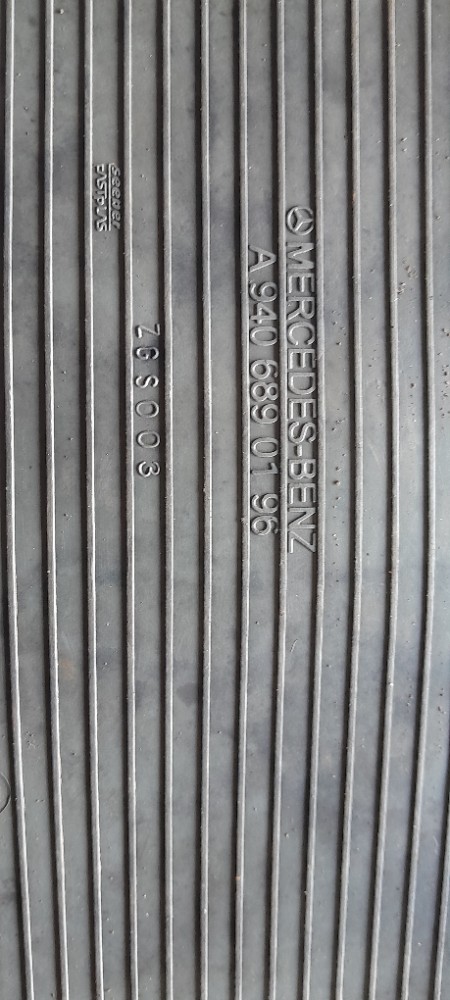 Tapete Borracha Original Mercedes Axor Atego – A9406890196 2