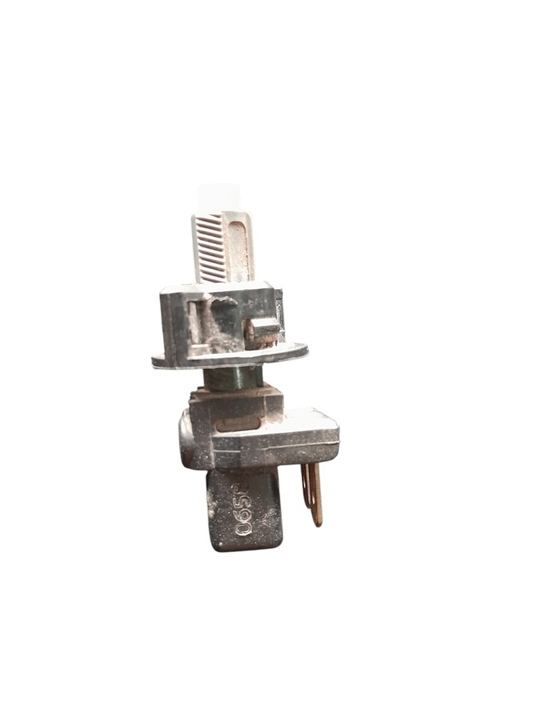 Interruptor Luz De Freio Mercedes Benz – A0015452409 3