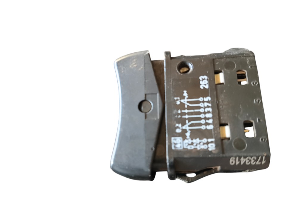 BOTÃO ILUMINAÇÃO LUZ INTERNA ORIGINAL SCANIA PGR – 1733419 2