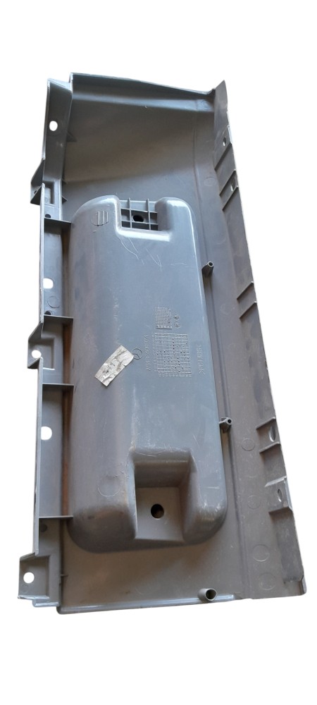 Tampa Lateral Cabine Original Mercedes Actros – A9438409374