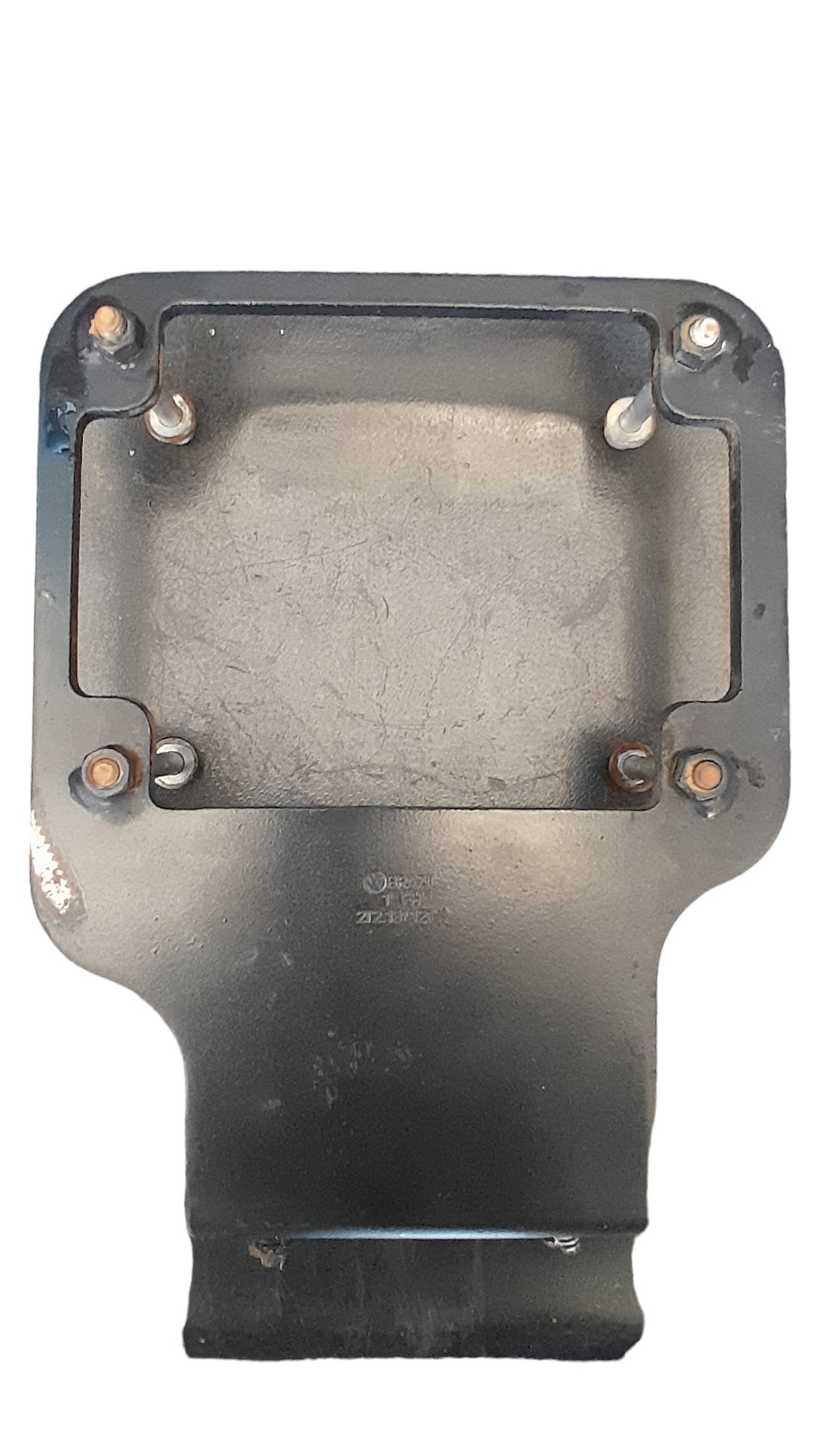 Suporte Da Bomba Do Arla Original Ford Cargo – 2t2131121a 3