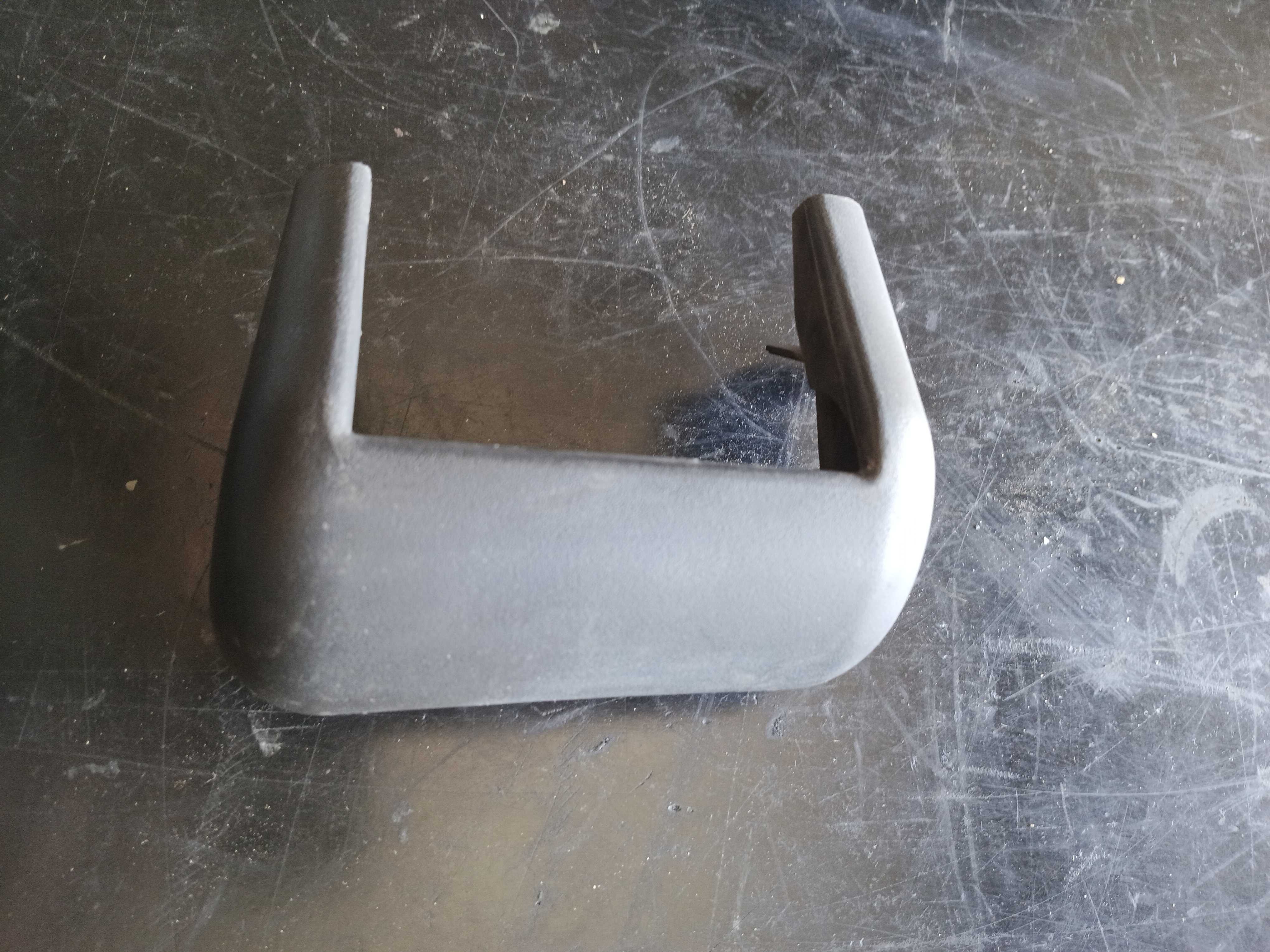 TAMPA DOBRADIÇA PORTA LD ORIGINAL SCANIA S4 – 1472832
