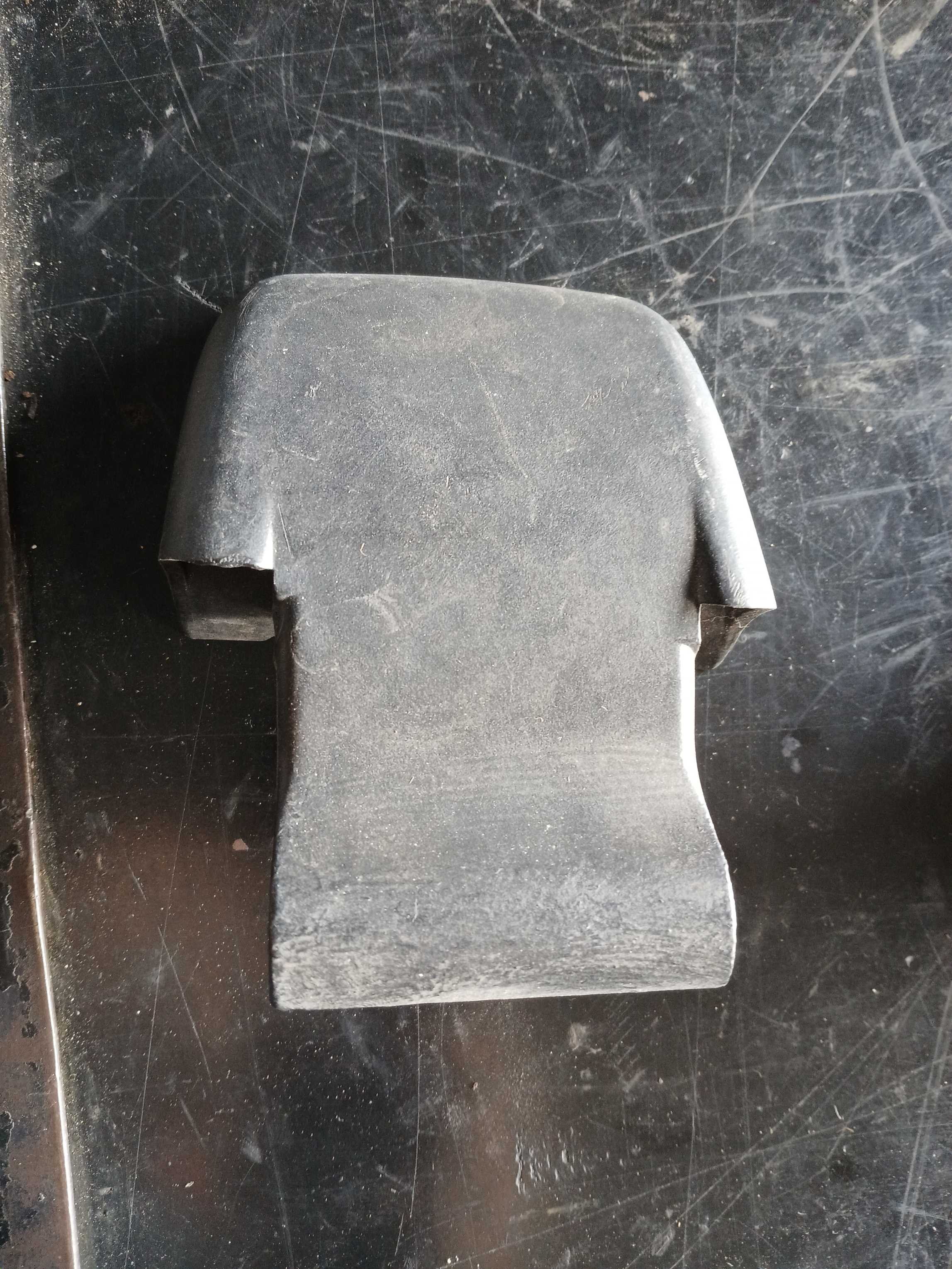 TAMPA DOBRADIÇA PORTA LE ORIGINAL SCANIA S4 S5 – 1346939