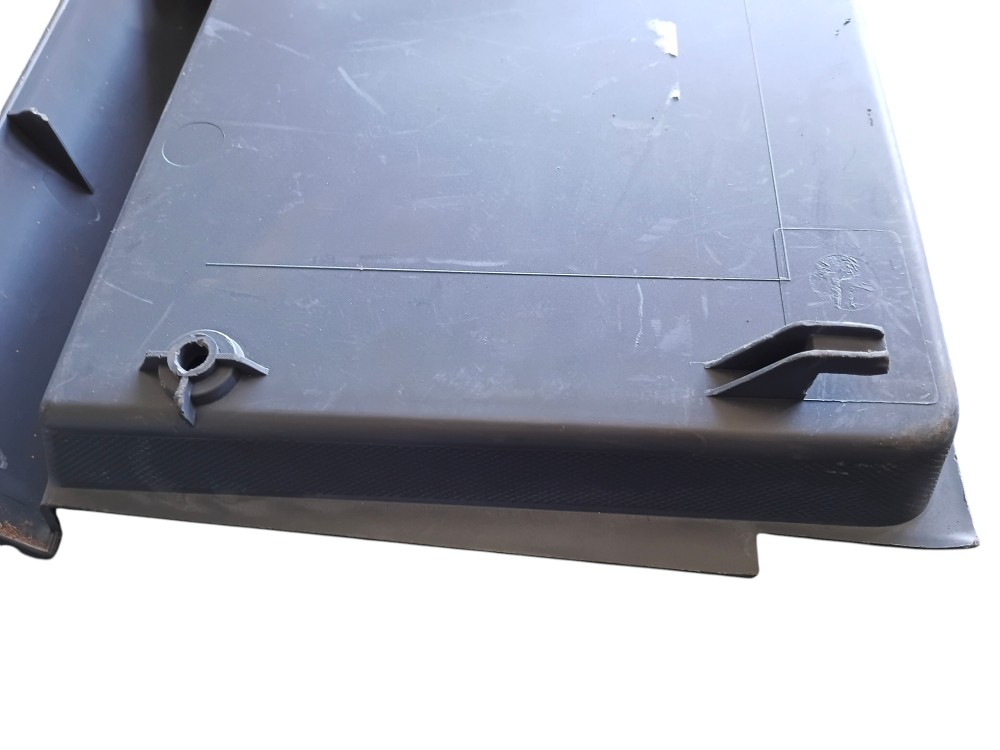 TAMPA DO CONSOLE DO PAINEL ORIGINAL SCANIA PGR – 1425010