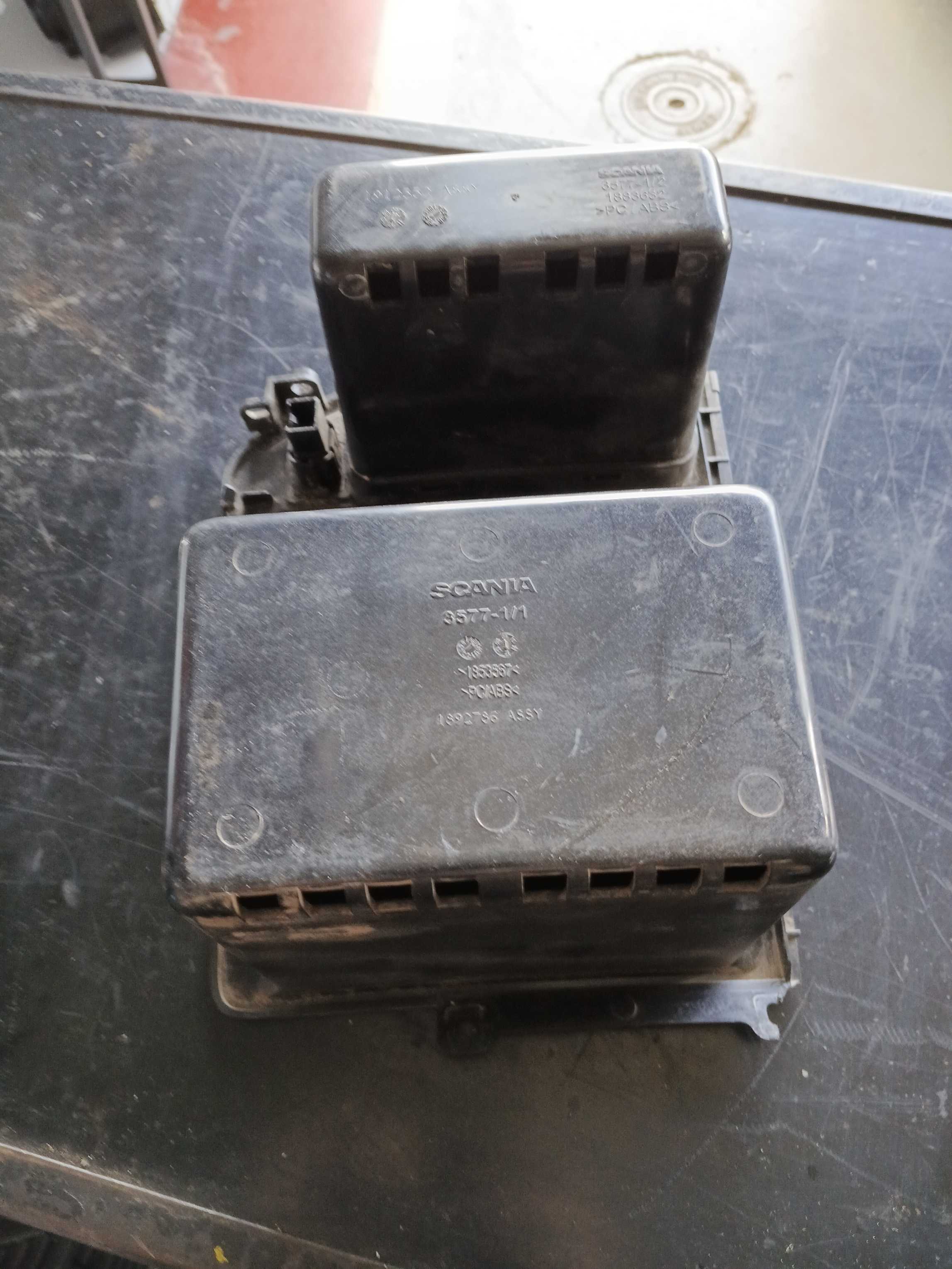 PORTA OBJETOS PAINEL ORIGINAL SCANIA R440 – 1853567 2