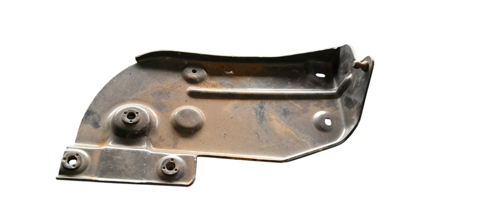 Suporte Grade Frontal Le Original Volvo Vm – 20748355 3