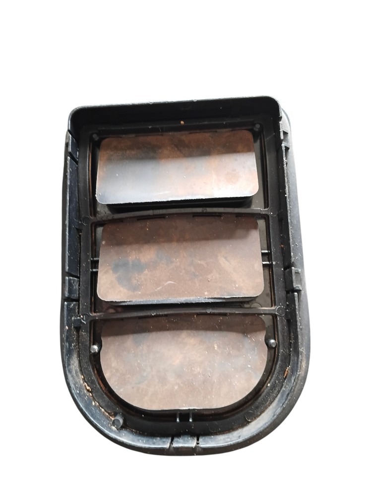 Defletor Tampa Caixa De Ar Original Volvo Fh – 1096806