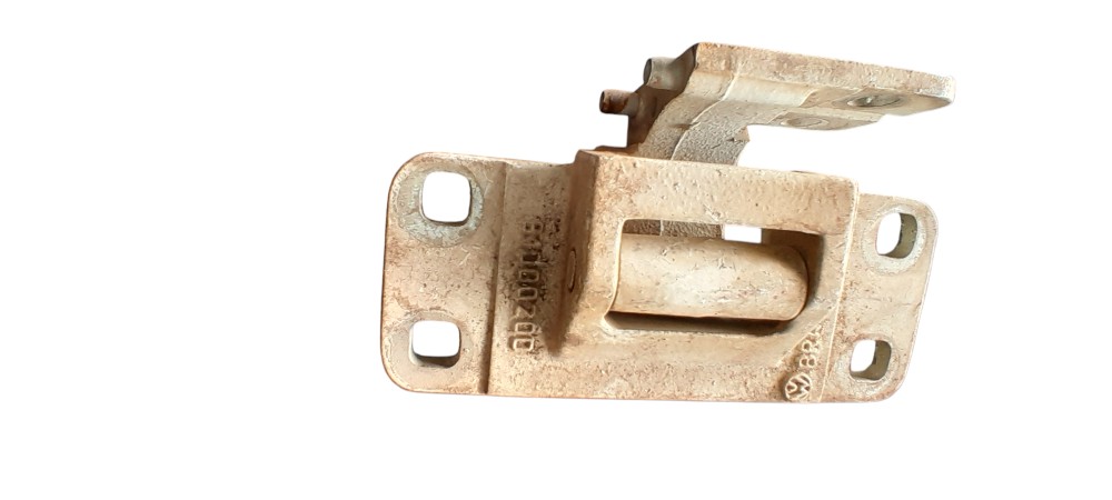 Dobradiça Da Porta Dianteira Vw Constellation – 8100200 2