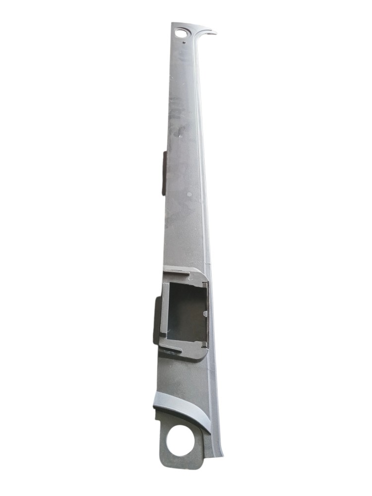 ACABAMENTO COLUNA EXTERNA LE SCANIA S4 – 1346935