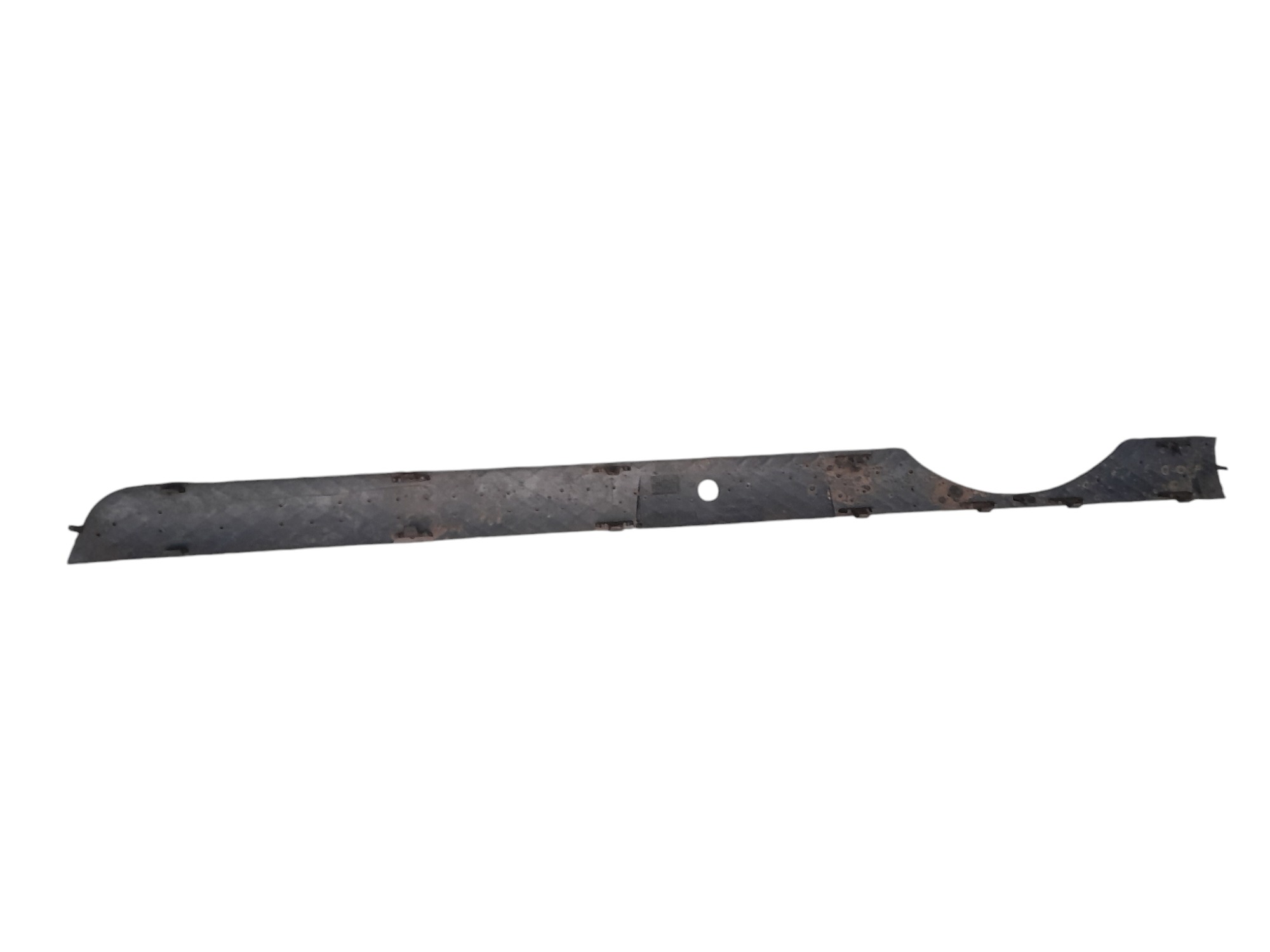 MOLDURA SUPERIOR LD GRADE MERCEDES BENZ AXOR – A9448880723 2