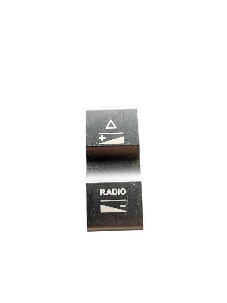 BOTÃO INTERRUPTOR RÁDIO ORIGINAL MERCEDES BENZ – 9435454807 2