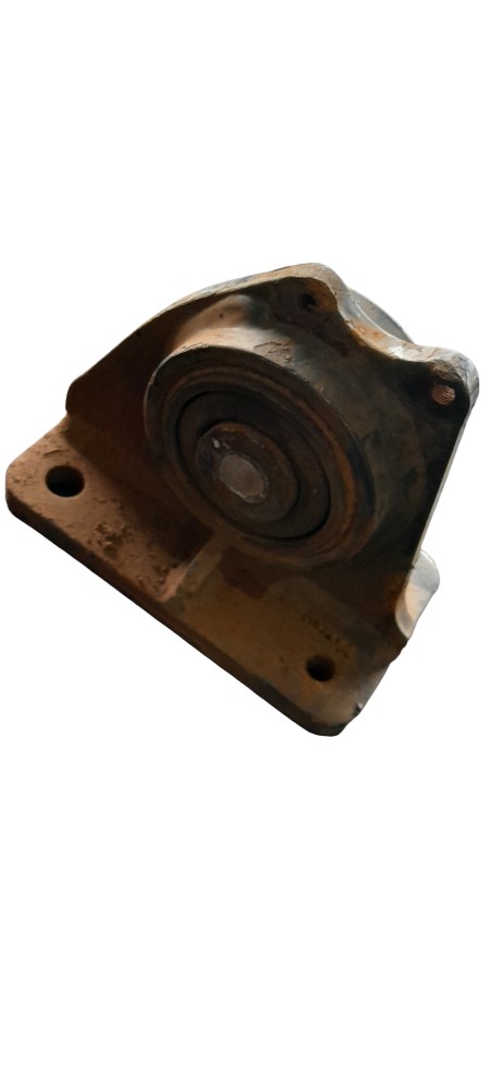 Suporte Traseiro Cabine Barra Torção Iveco Stralis Original 2