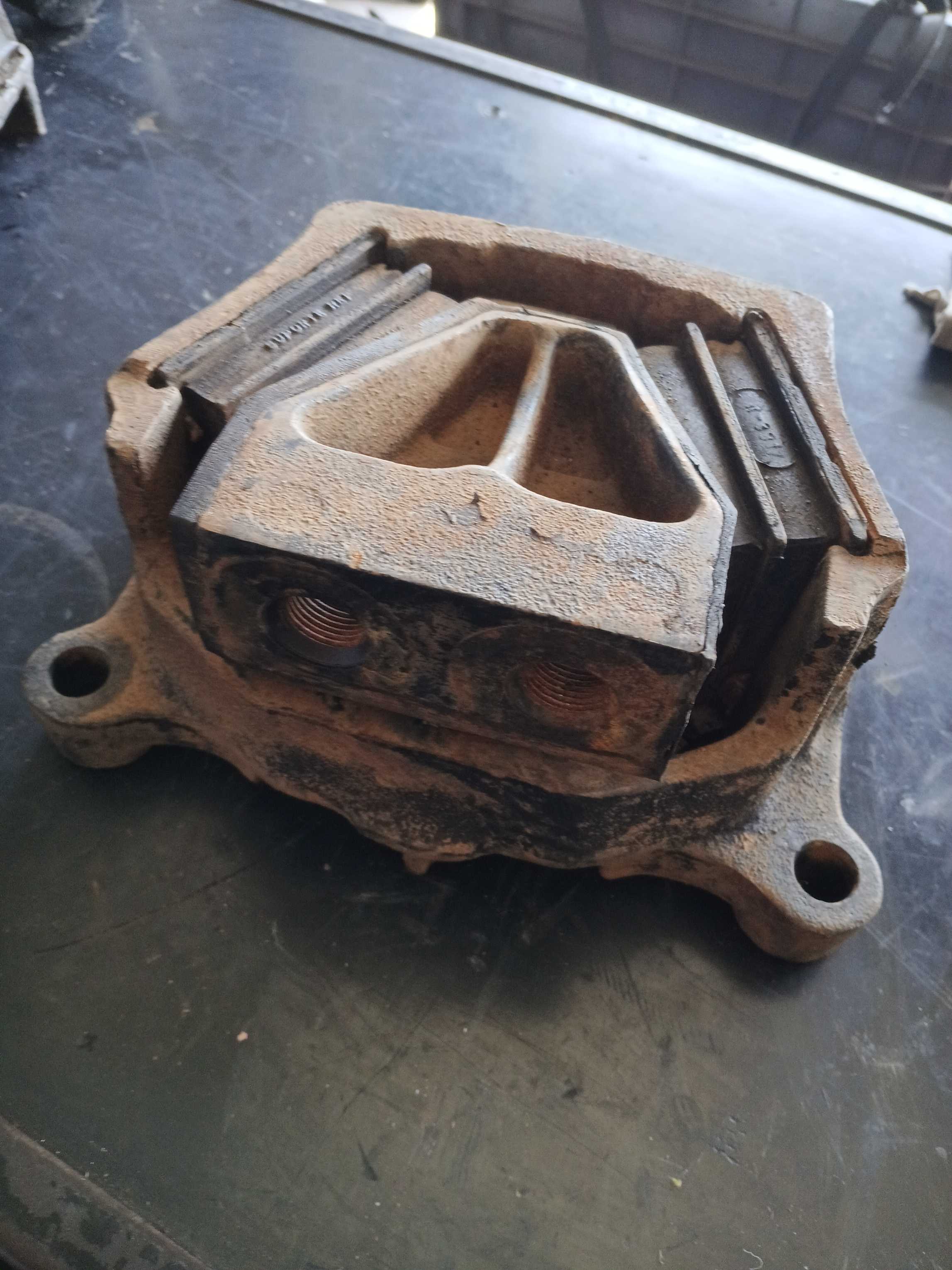 COXIM DO MOTOR SUPORTE REI ORIGINAL MERCEDES – 6282400717