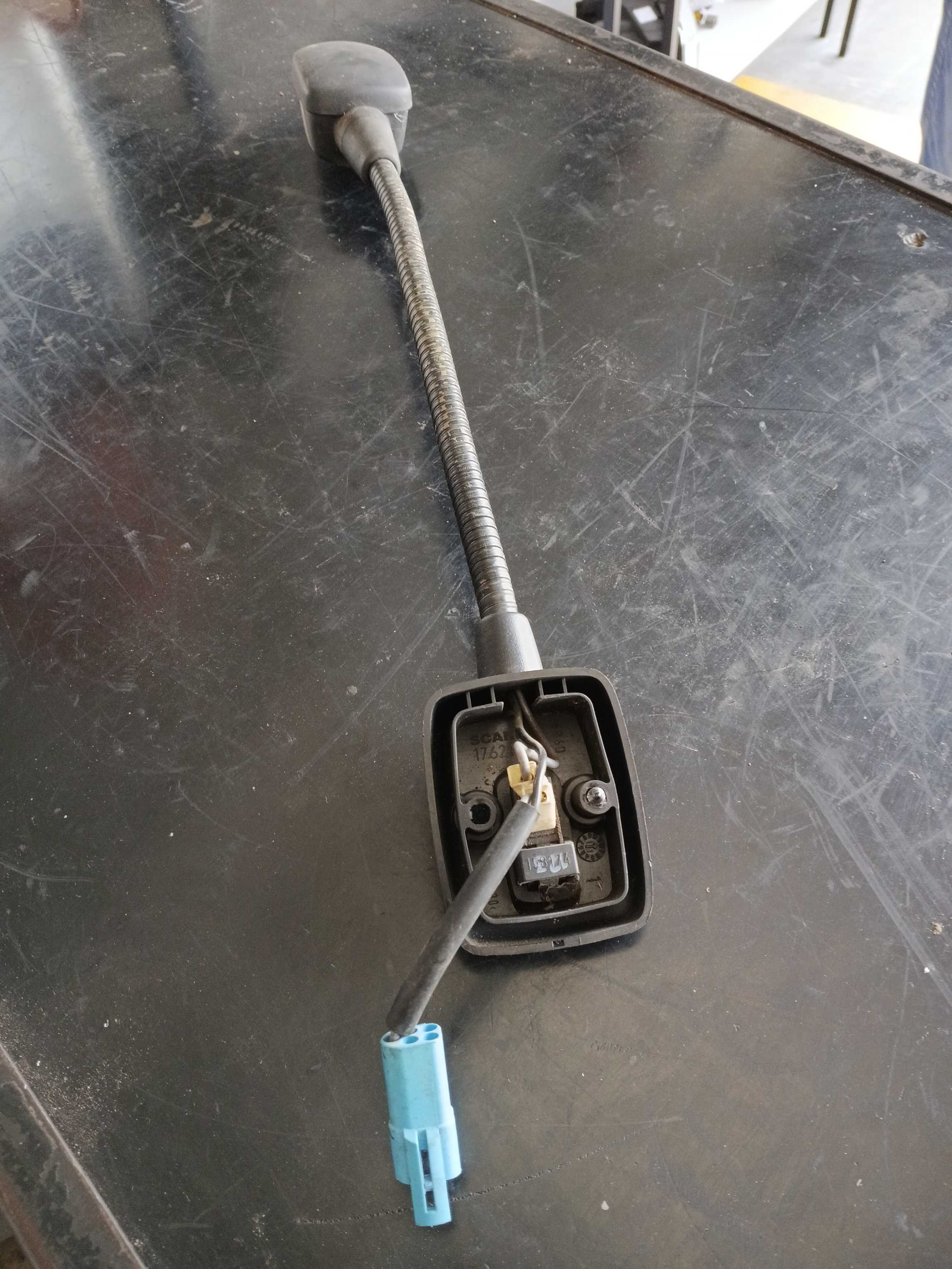 LUMINÁRIA INTERNA LUZ ORIGINAL SCANIA R440 S5 – 1762453