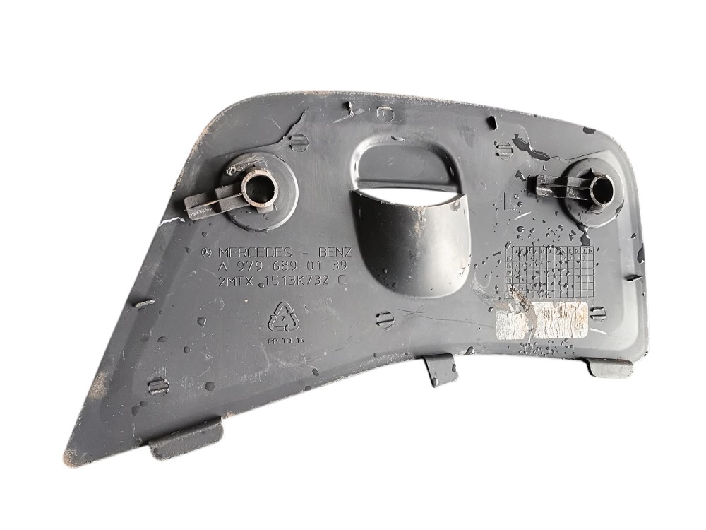 TAMPA LATERAL DO PAINEL LE ORIGINAL MERCEDES – A9796890139
