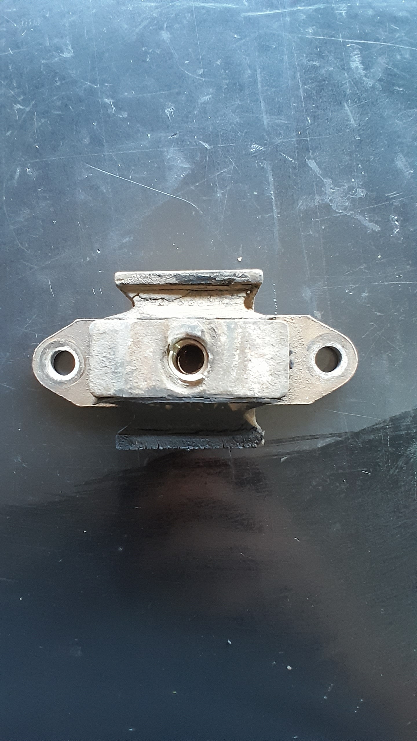 COXIM SUSPENSÃO DO RADIADOR ORIGINAL SCANIA S4 – 1363634 3