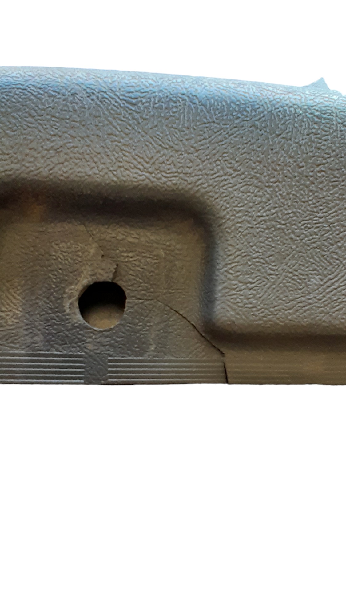 MOLDURA COLUNA PARABRISA LADO ESQUERDO SCANIA 113.  396423 3