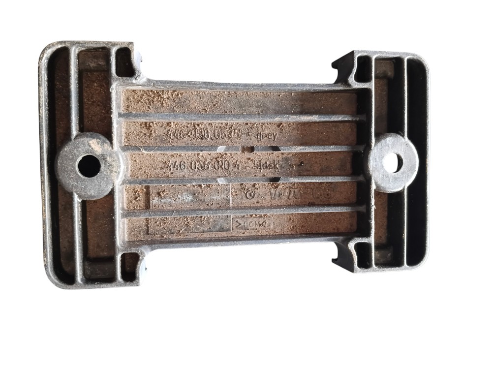 SUPORTE CONTROLE REMOTO SUSPENSÃO A AR MERCEDES – 4460560104