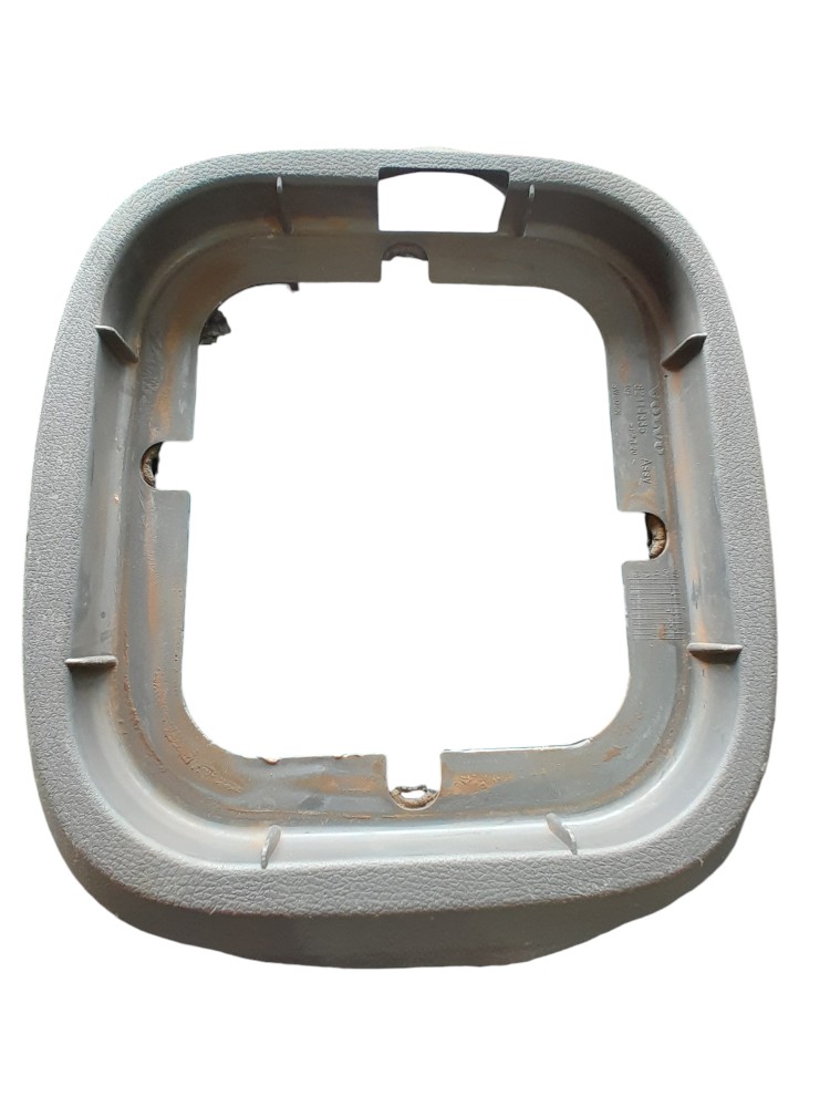 Acabamento Painel Frontal Original Volvo Fh – 82114335 2