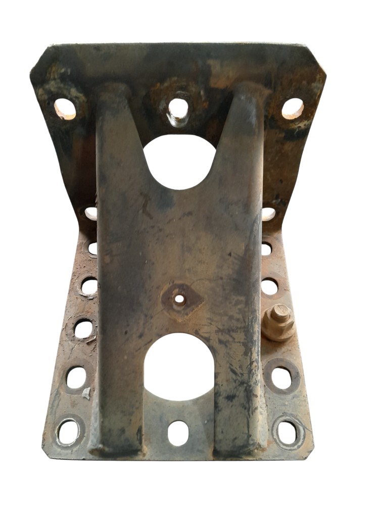 Cantoneira Chassi Travessa Iveco Stralis Original 4