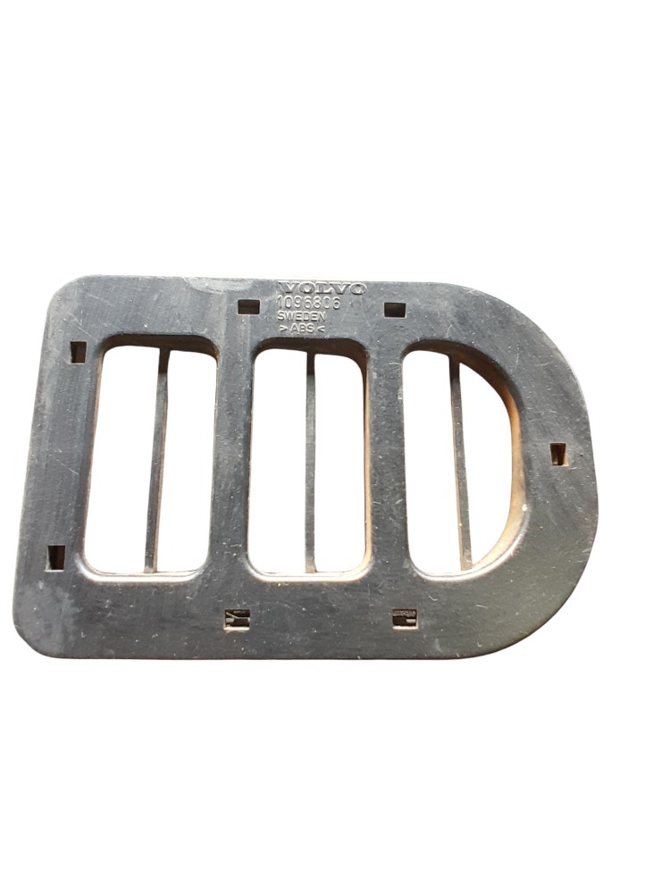 Acabamento Tampa Defletor De Ar Original Volvo Fh – 1098606 2