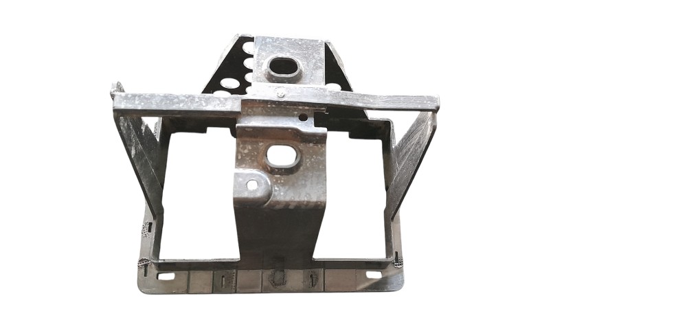 MOLDURA RADIO ORIGINAL VOLKSWAGEN CONSTELLATION – 2R2857155 2