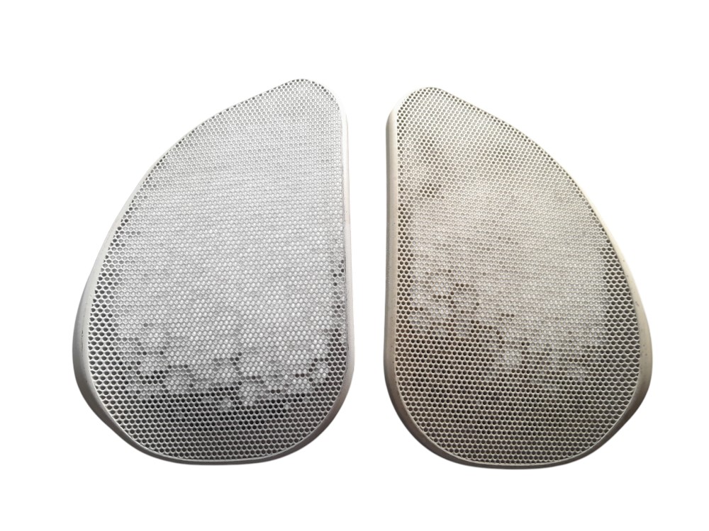 PAR TAMPA ALTO FALANTE TETO ORIGINAL IVECO ST- 504009660/661 2