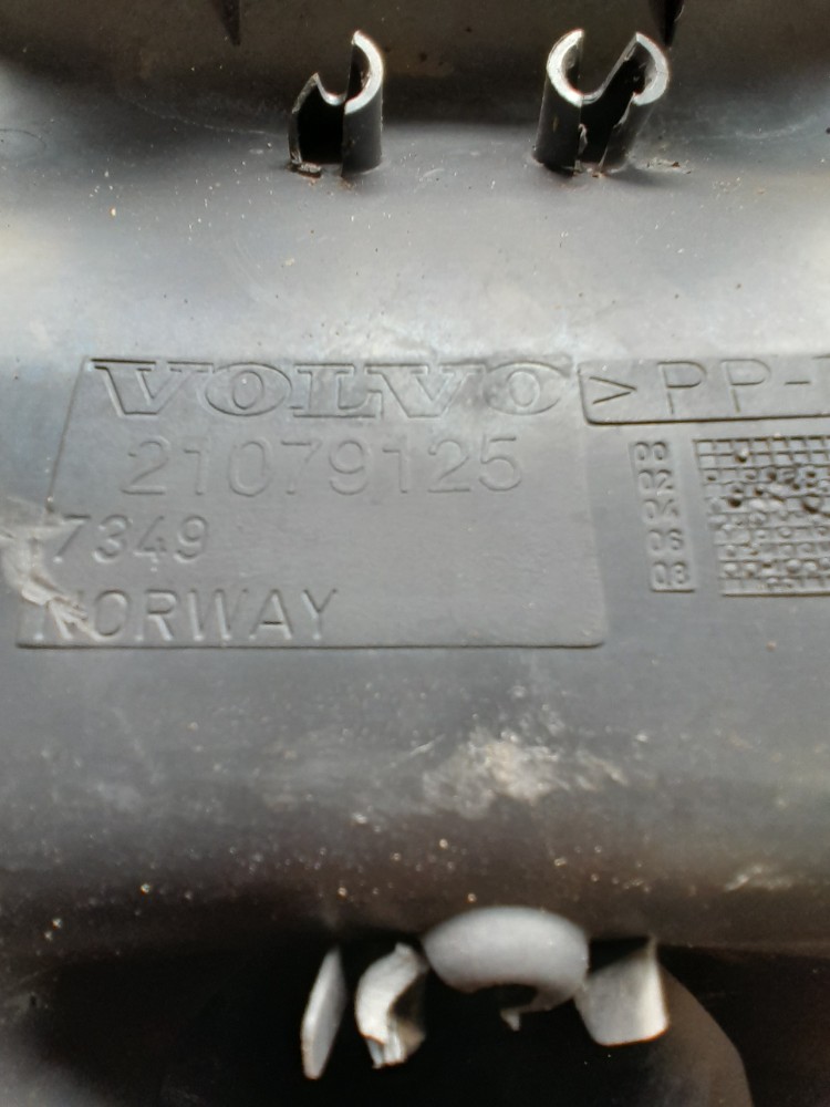 Capa Coluna Direção Original Volvo Fh – 21079125 3
