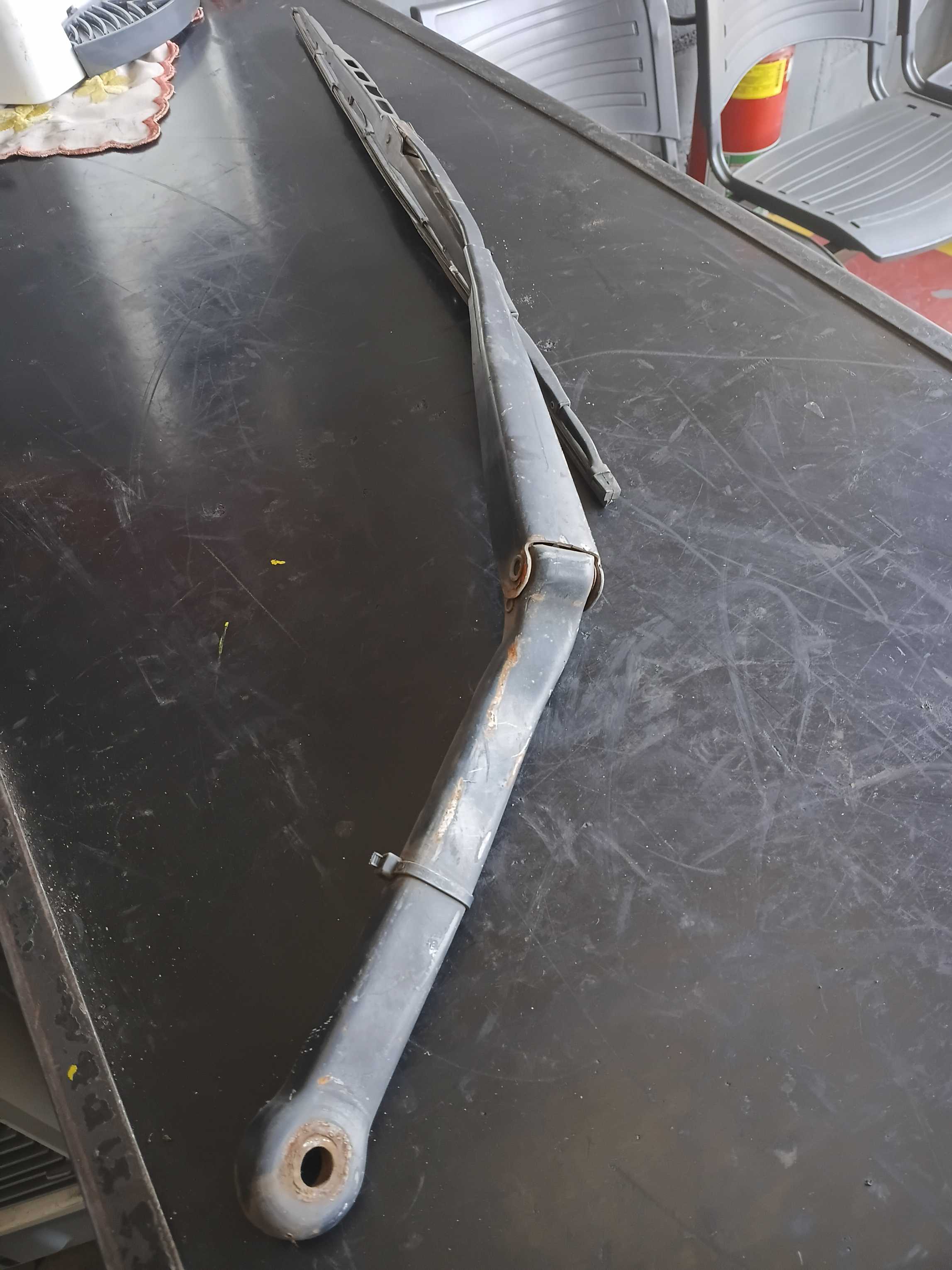 BRAÇO LIMPADOR PARABRISA ORIGINAL SCANIA S4 S5 – 1864620