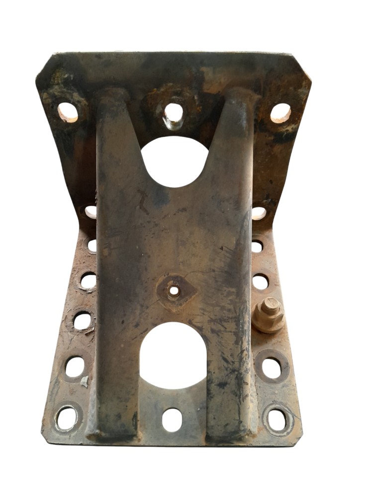Cantoneira Chassi Travessa Iveco Stralis Original 2