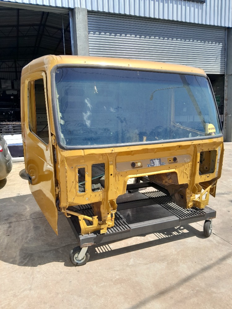CABINE VOLVO FH 12 13 COM PORTAS 4