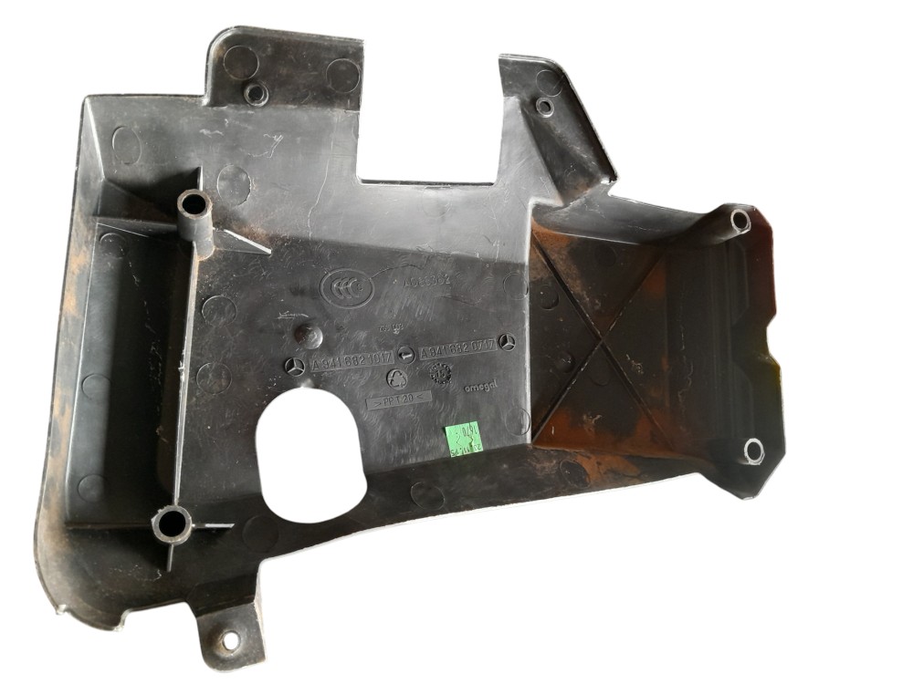 Acabamento Inferior Le Original Mercedes Benz – A9416821017