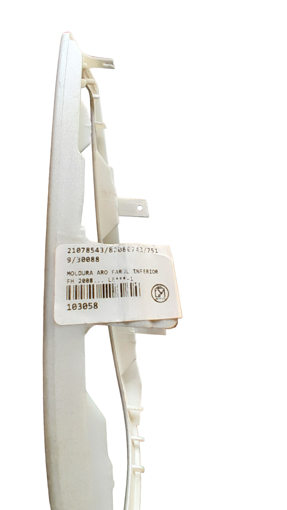 Moldura Aro Do Farol Inferior Volvo Fh – 21078543 3