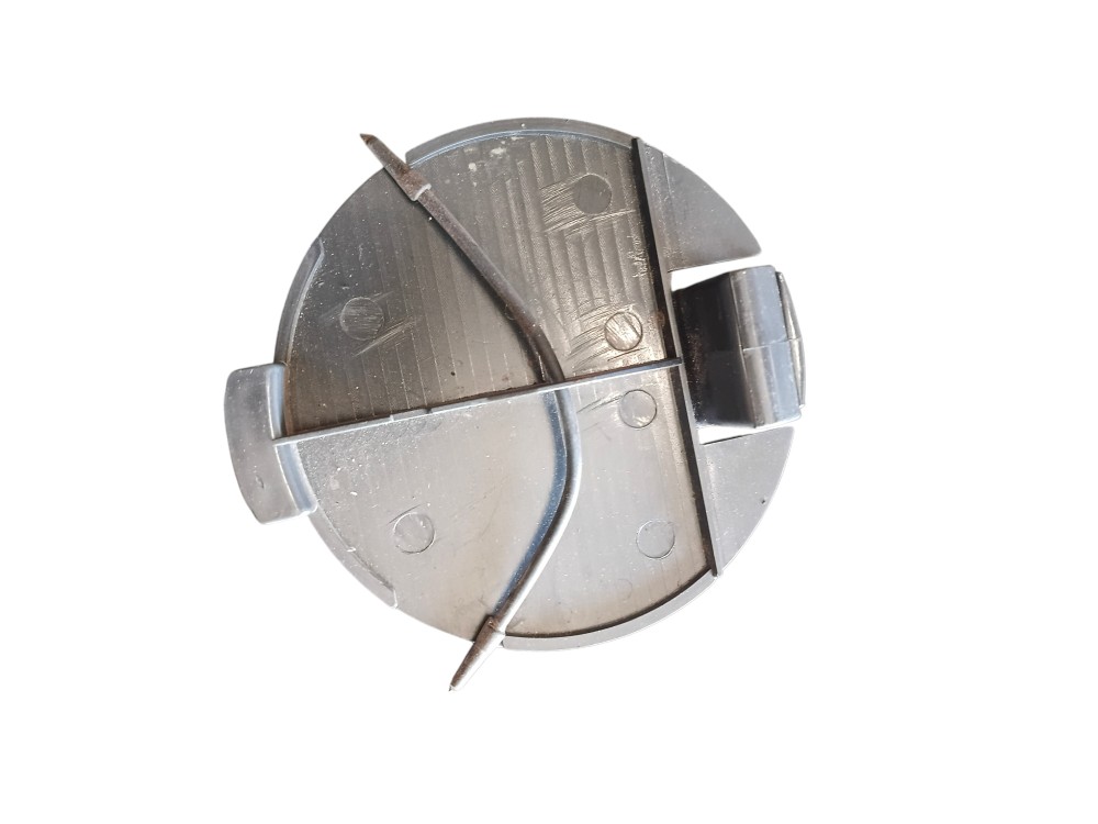 TAMPA PARACHOQUE DIANTEIRO IVECO STRALIS – 504041243 3