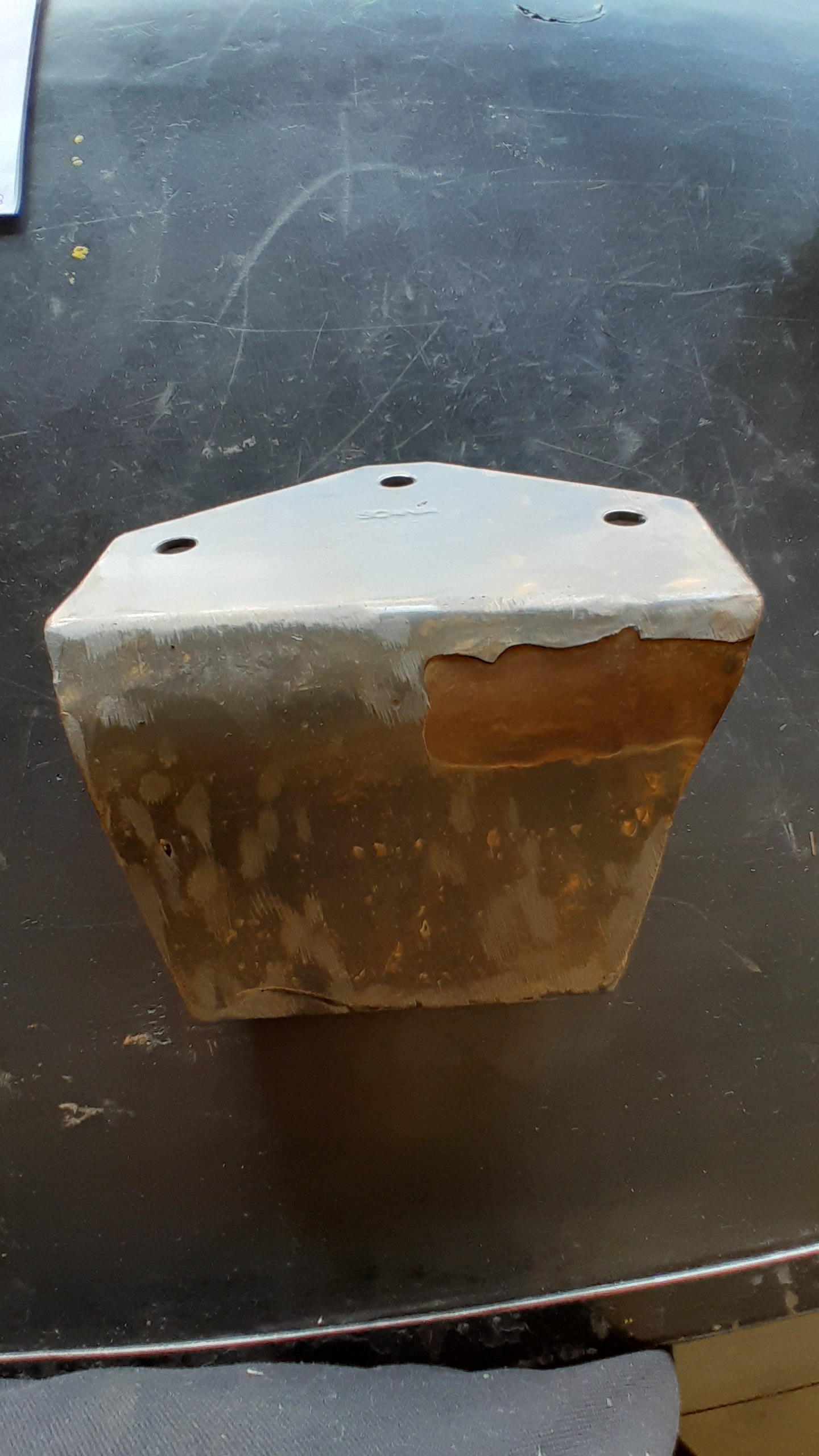 SUPORTE INFERIOR DO PARALAMA ORIGINAL SCANIA – 1398873 2