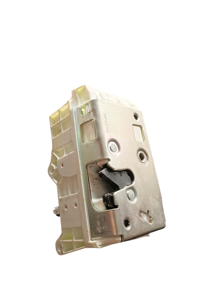 FECHADURA MANUAL DA PORTA LE IVECO STRALIS –  98416359 2