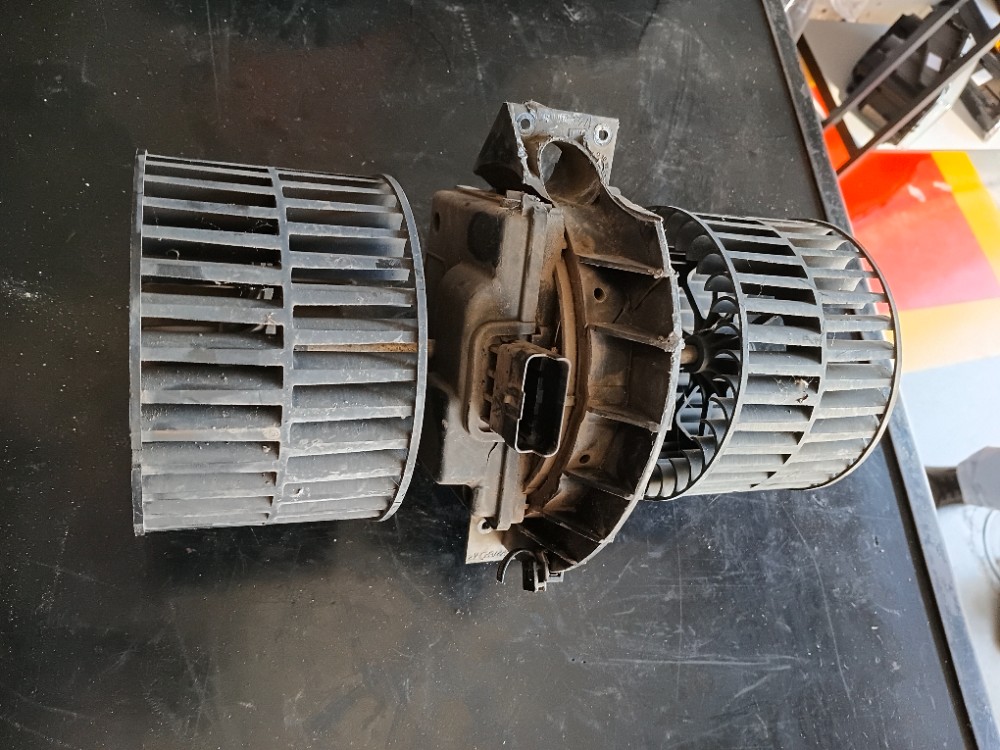 MOTOR VENTILADOR AR CONDICIONADO ORIGINAL SCANIA S4-15370801 2
