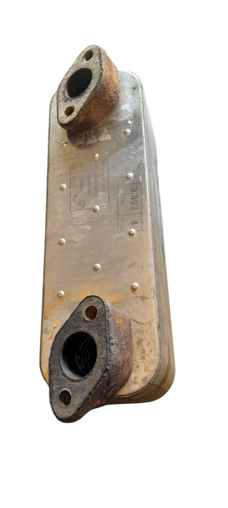 RADIADOR DE ÓLEO ORIGINAL MERCEDES AXOR ACTROS – A0021888001