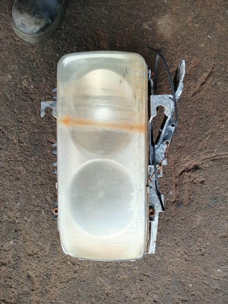 FAROL PRINCIPAL ORIGINAL DAF CF