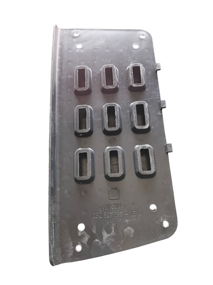 PISANTE ESTRIBO SUPERIOR LE VW CONSTELLATION – 2S2821685 2