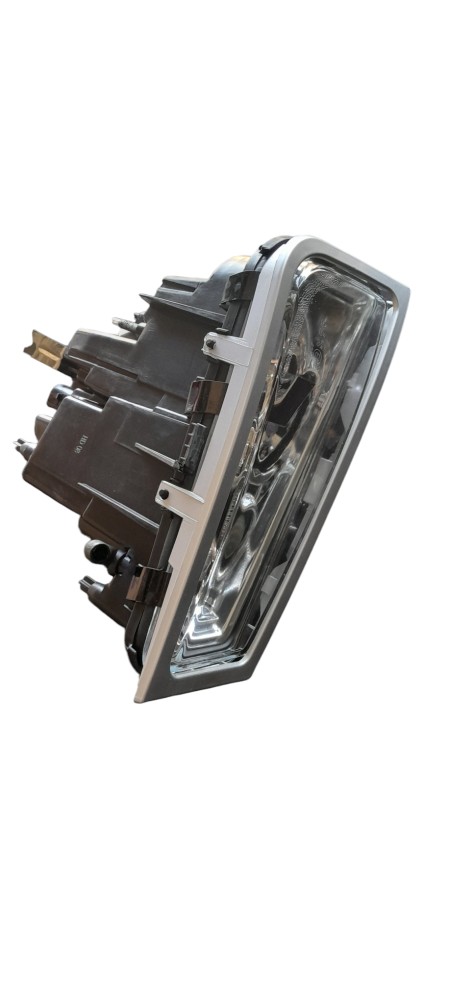 Farol De Milha Duplo Ld Volvo Fh D13 – 21297917