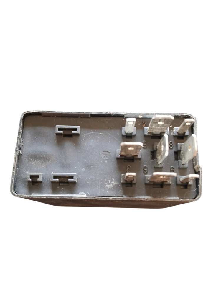 RELÊ INTERFACE NAVEGAÇÃO ORIGINAL SCANIA S5 – 2024396 2
