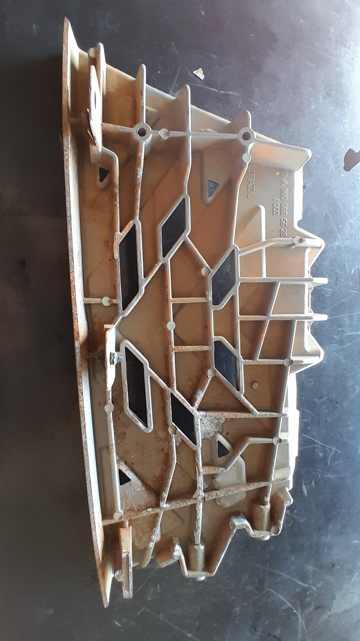 PISANTE ESTRIBO ORIGINAL MERCEDES BENZ – A96P6665628 2