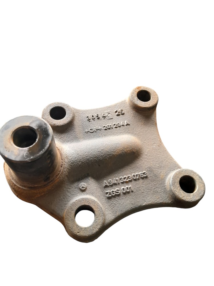 Suporte Direito Mancal Barra Torção Mercedes – A9413230763 2